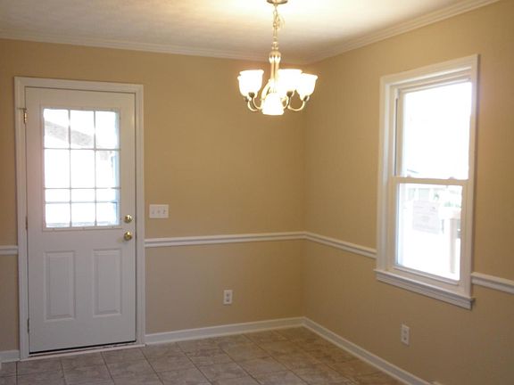Eat in kitchen/breakfast nook