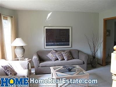 3rd image of 4400 Birch Creek Dr