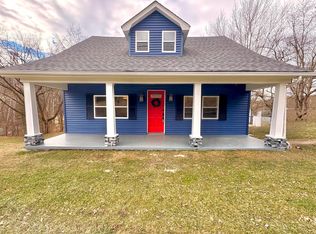 1121 Winchester Rd, Irvine, KY 40336