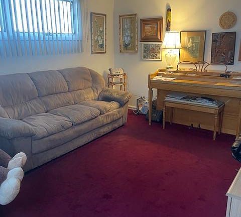 4th image of 82 Azalea St