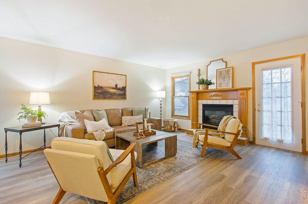 1476 Jamie Ct
