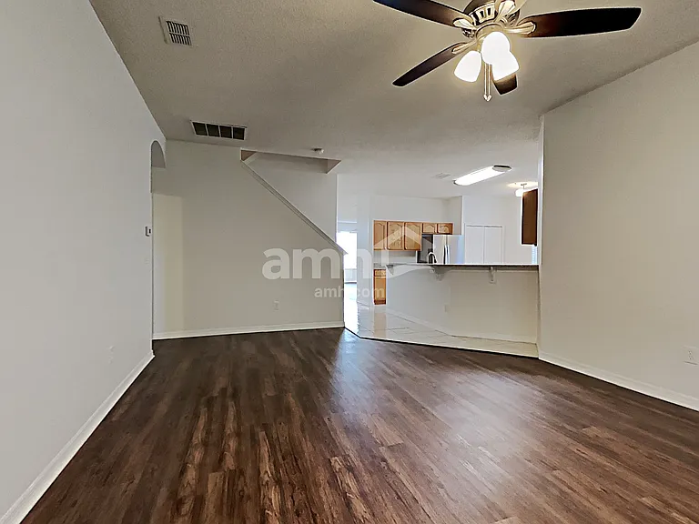 623 Horseman Dr — Photo 6