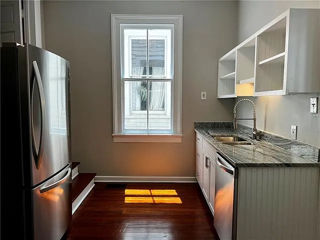 4435 Loyola Ave — Photo 22