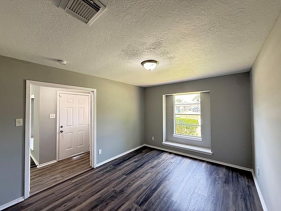 3rd image of 1853 El Mar Ln