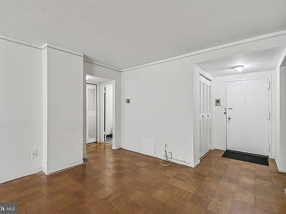 5th image of 4 Monroe St APT 509
