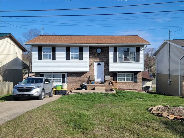 15 Seville Dr, Hurricane, WV 25526