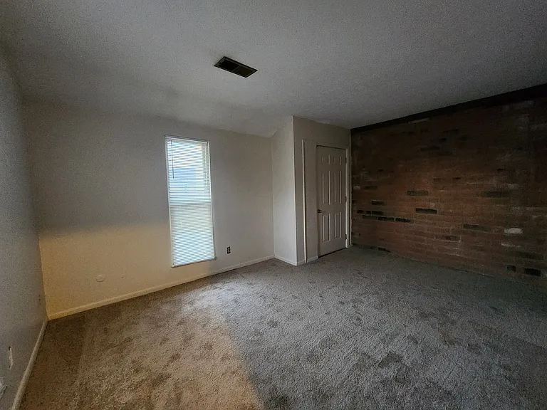 4914 Reed Rd #H — Photo 3