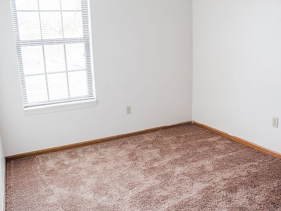 5th image of 224 Sheetz St APT 6