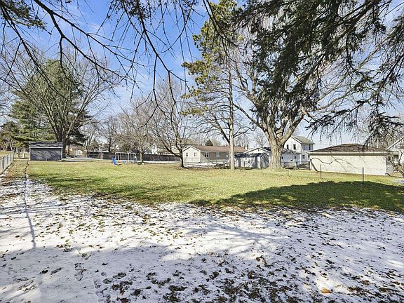 5th image of 111 West Main Street