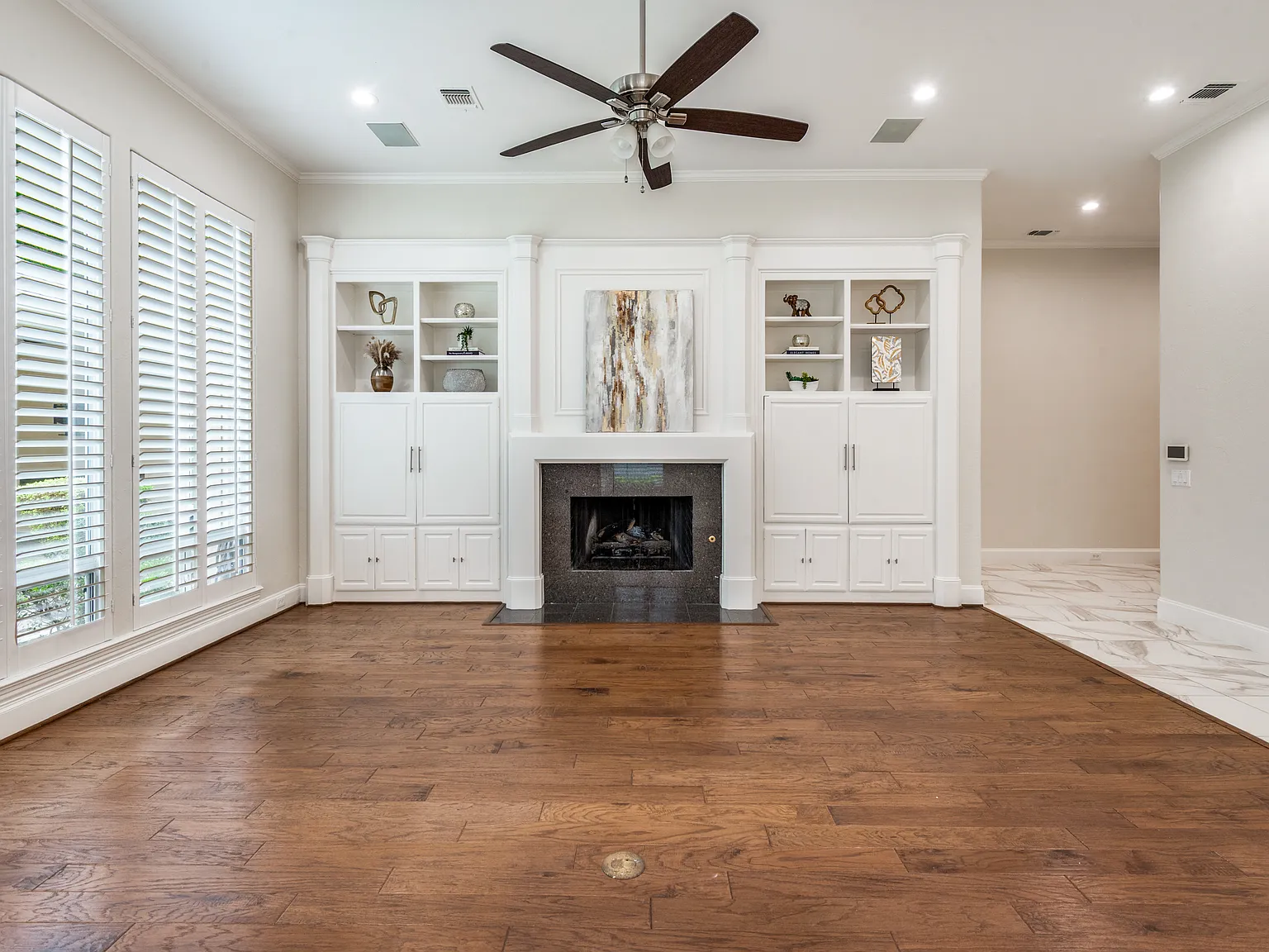 3 bed, 3.5 bath, 3167 sqft, $6,000 — Photo 3