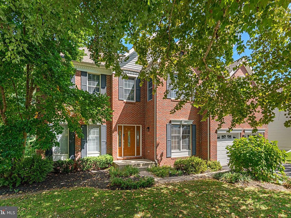 1st image of 6804 Creekwood Ct