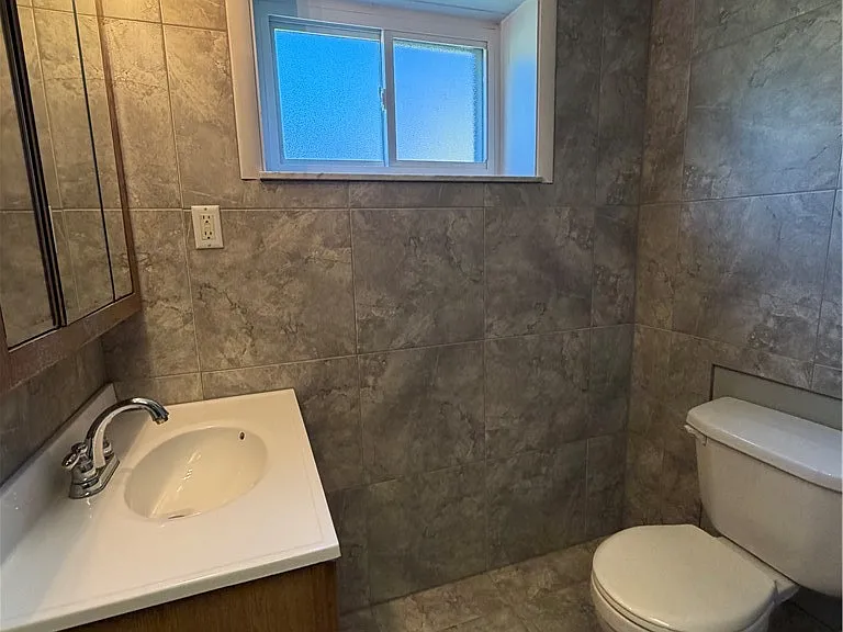 735 Athalia St #2 — Photo 12