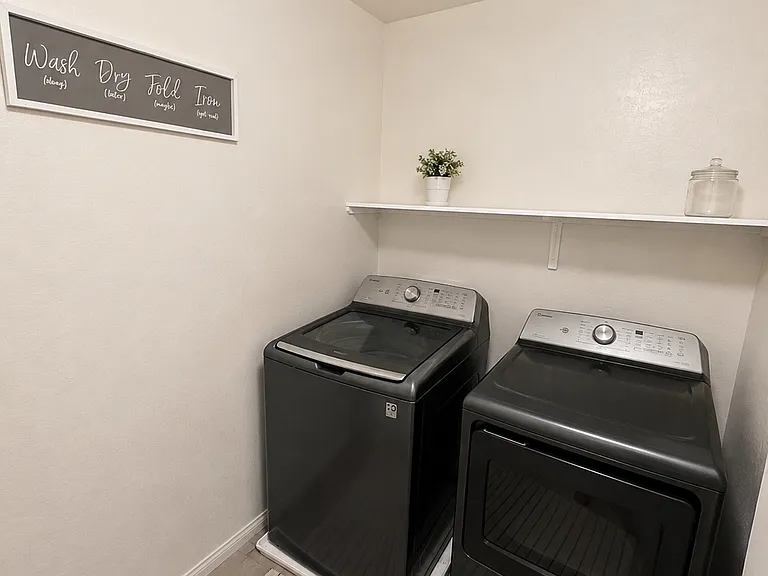 7439 Tinley Creek Ave — Photo 9