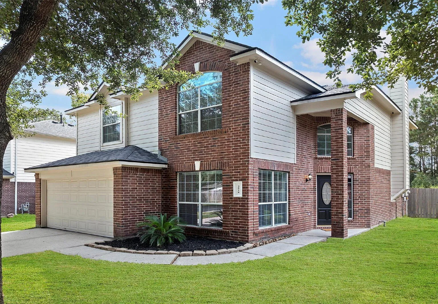3 bed, 2.5 bath, 2654 sqft, $2,250 — Photo 1
