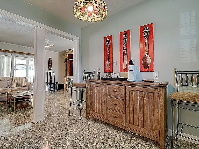 2800 E Vina Del Mar Blvd — Photo 7