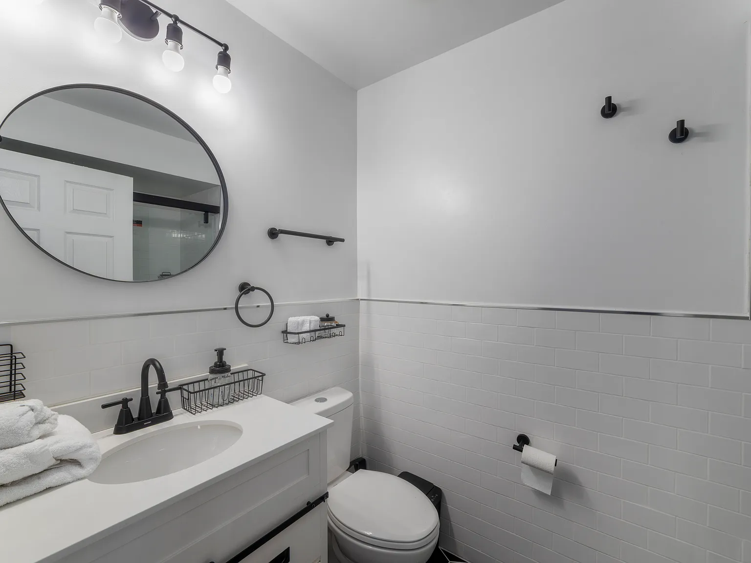 3 bed, 1400 sqft, $3,200 — Photo 3