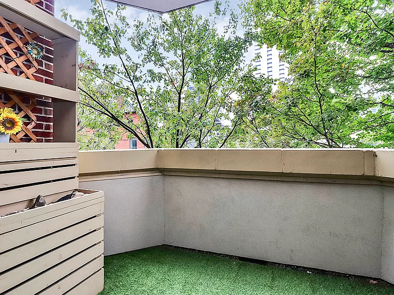 300 W 5th St #315 — Photo 28