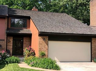 2597 Tree House Dr, Woodbridge, VA 22192