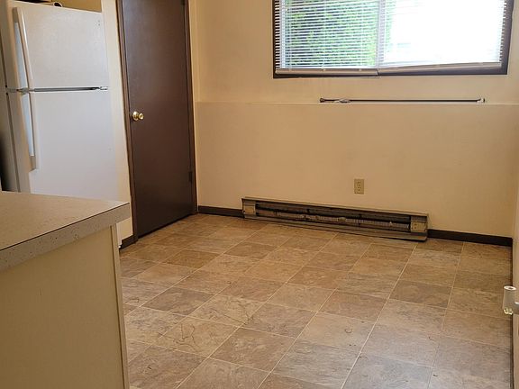 Another view of the eat in kitchen with pantry