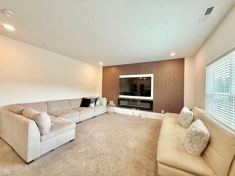 7786 Garnet Ave — Photo 10