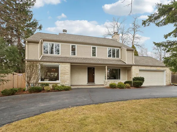 7607 North Lake DRIVE, Fox Point, WI 53217