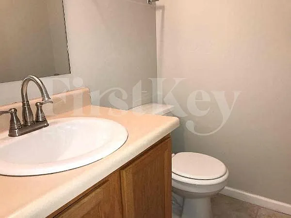 5714 Congressional Pl — Photo 6