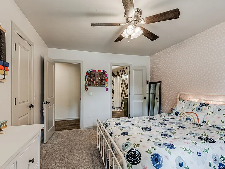 801 Rock Hollow Rd — Photo 34