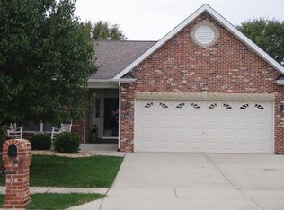 1163 Lear Ln, Mascoutah, IL