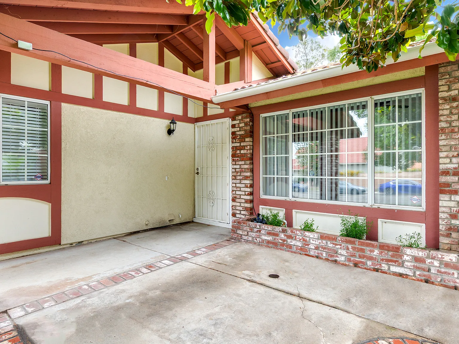 4 bed, 1525 sqft, $3,300 — Photo 3