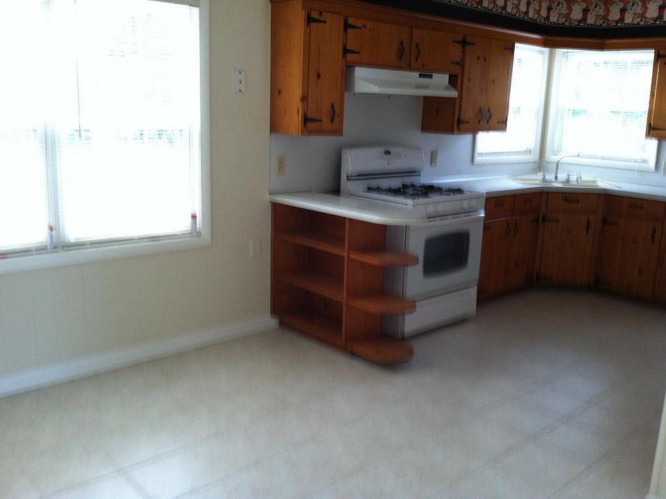 2nd image of 4518 S 21st St