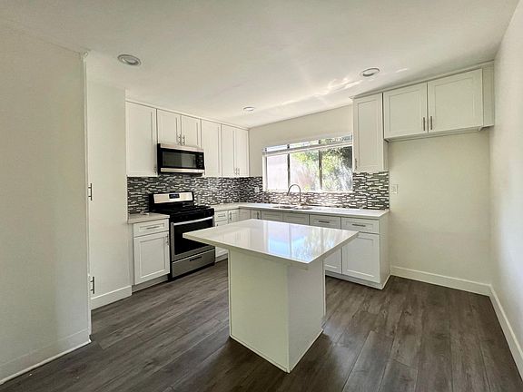 5th image of 6060 La Prada St APT 6