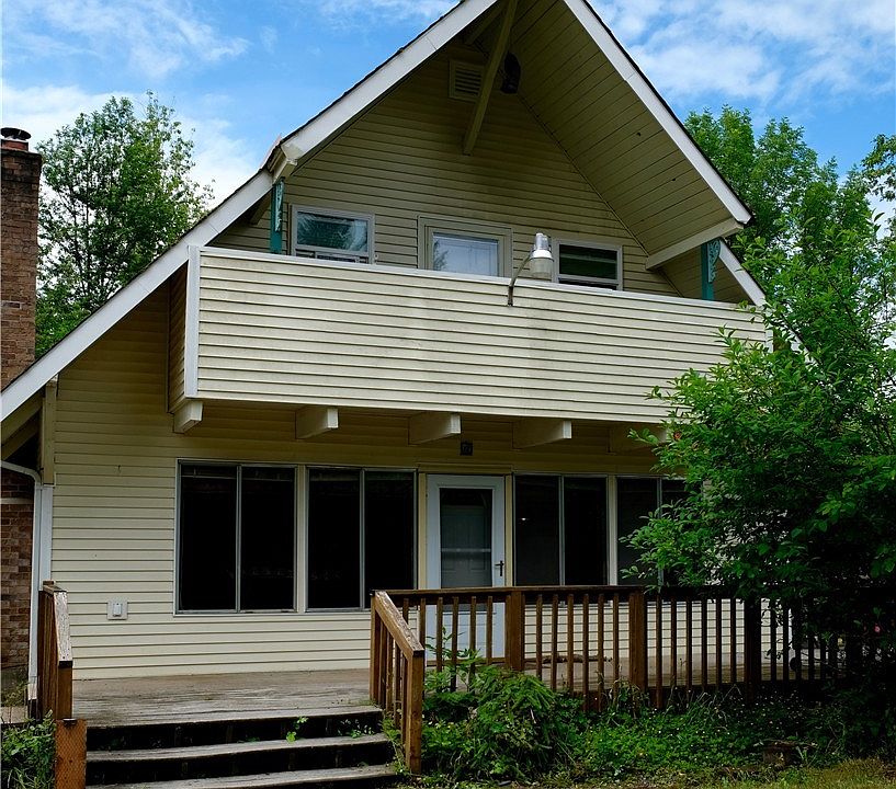 1st image of 11815 Shoreview Road SW