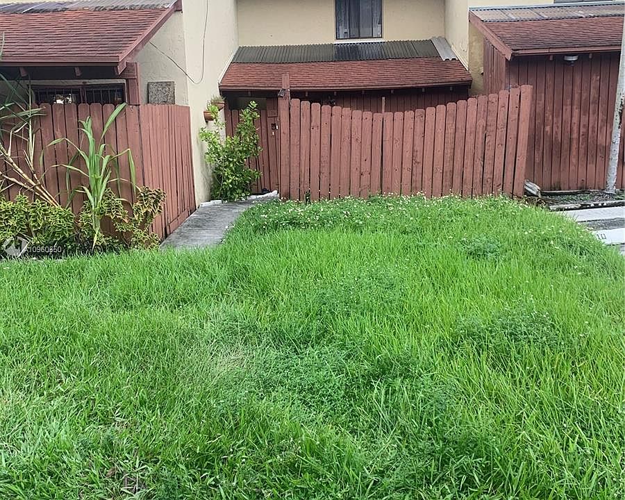 1st image of 16200 NW 2nd Ave APT 106