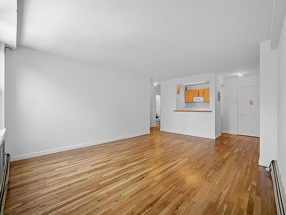 3rd image of 384 Atlantic Ave APT 3C