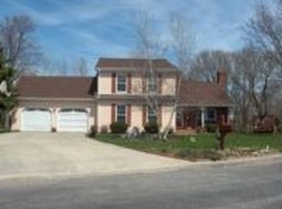 735 Dogwood Dr, Arcola, IL 61910