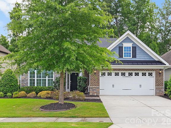2nd image of 17232 Coves Edge Ln