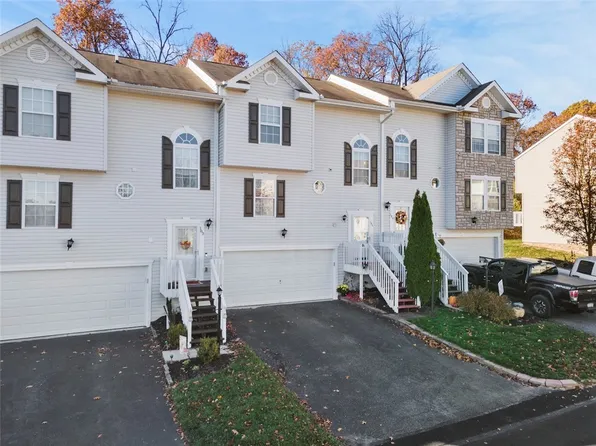 184 Mountain Dr, Carnegie, PA 15106