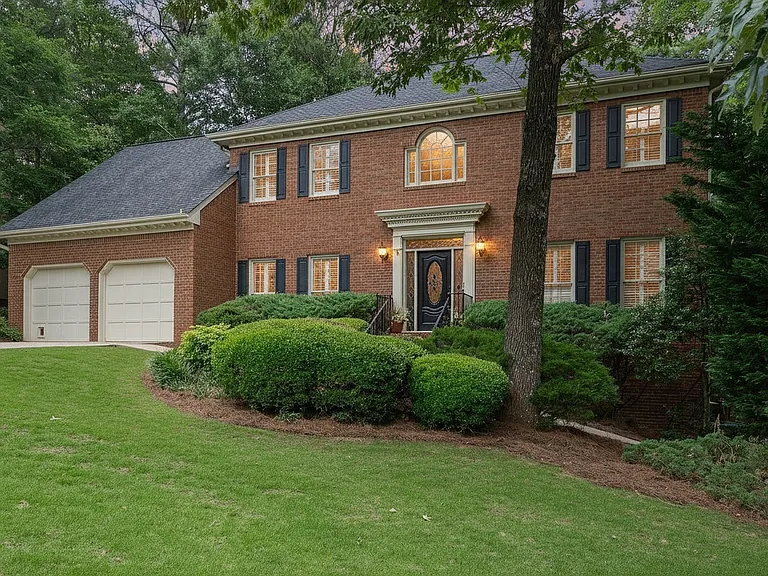340 Rosalie Ct — Photo 25