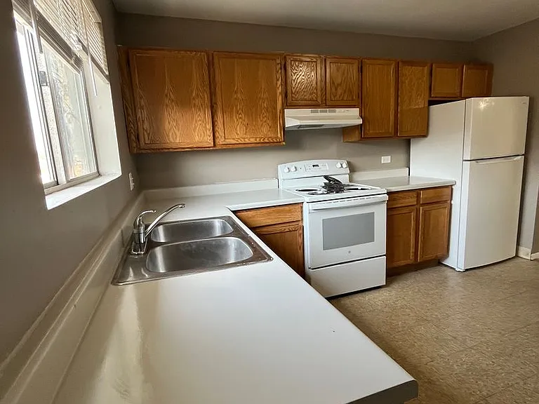 2342 W Nichols Rd — Photo 11
