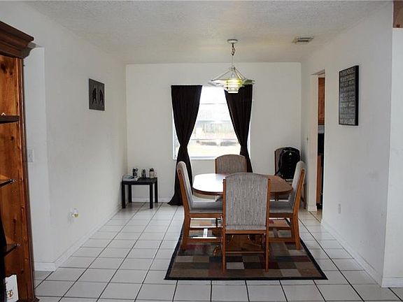 4th image of 2509 Flint Ln