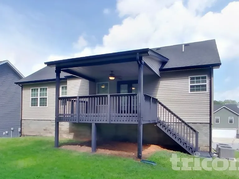 492 Woodtrace Dr — Photo 14