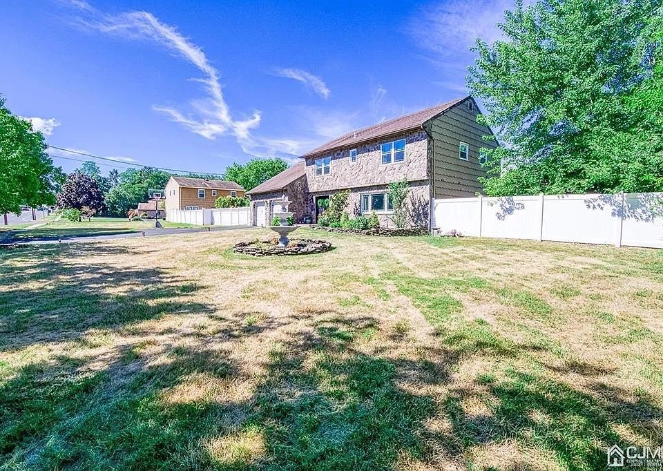 402 Spotswood Englishtown Rd, Monroe Township, NJ 08831 Zillow