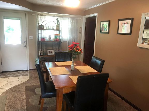 3rd image of 1543 Stouder Dr