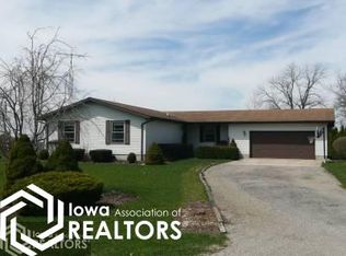 105 Stratford Ave, Mount Pleasant, IA 52641