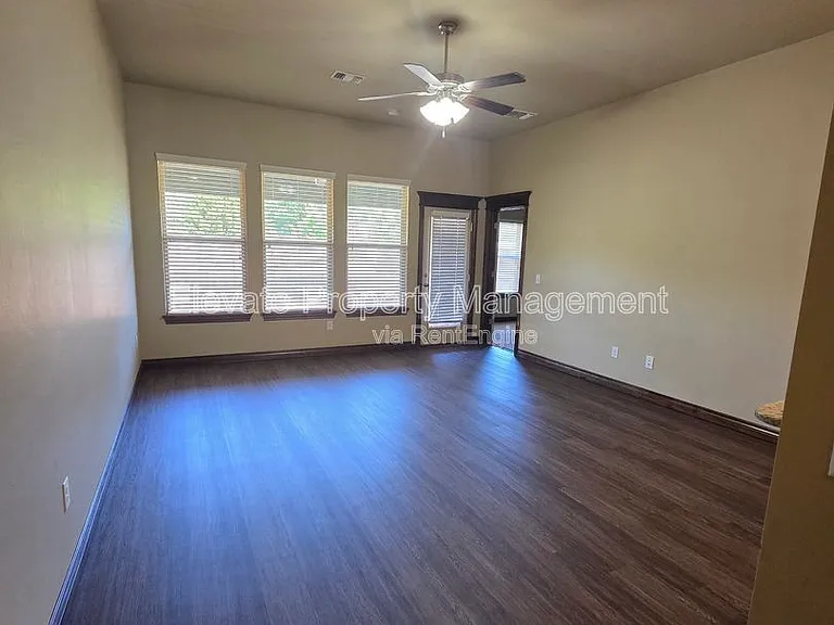 10705 SW 23rd Ter — Photo 13