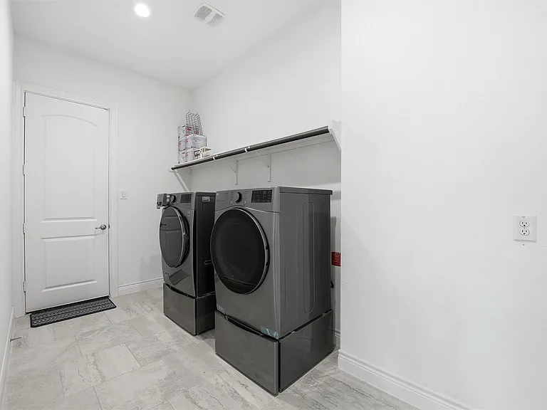 14130 Aspen Woods Ct — Photo 27