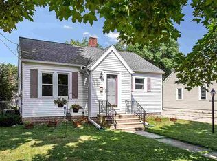 960 Roscoe St, Green Bay, WI 54304