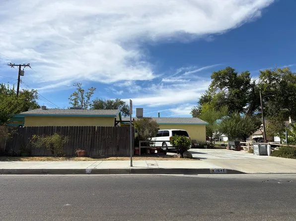 1642 W Avenue H8, Lancaster, CA 93534