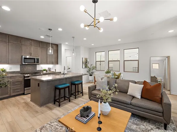 330 Harvest Dr, Rancho Mission Viejo, CA 92694