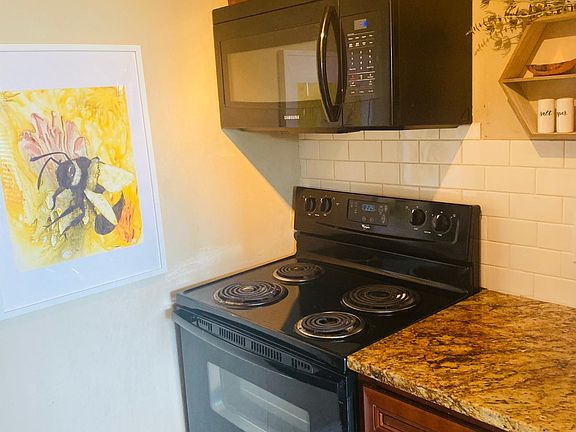 5th image of 5540 Pershing Ave Floor 3